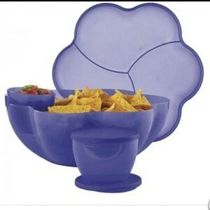Tupperware Chip ‘n Dip bowl set